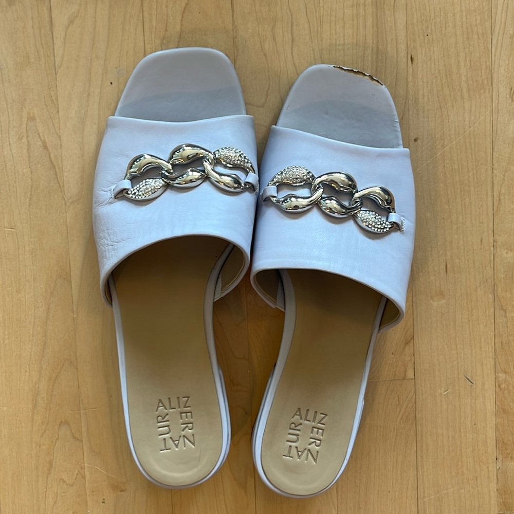 Naturalizer Lavender Slides - Picture 4 of 11